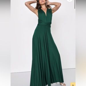 Lulu’s Tricks of the Trade Forest Green Convertible maxi dress